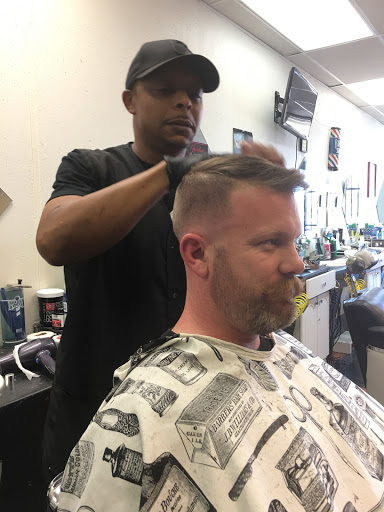 Barber Shop «Friendly Barber Shop», reviews and photos, 13207 Jones Rd, Houston, TX 77070, USA