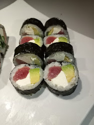 SUSHI PREMIUM ROLLS