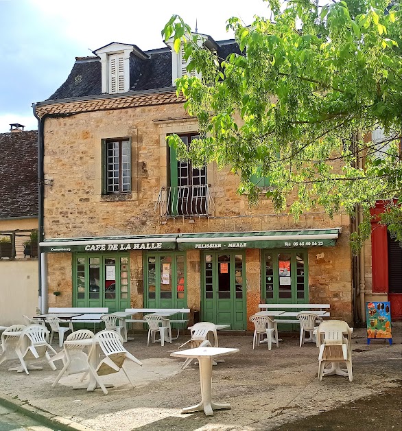 Cafe De La Halle à Assier (Lot 46)
