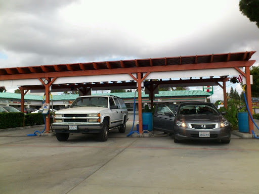 Car Wash «Puddles Car Wash», reviews and photos, 2037 E Ball Rd, Anaheim, CA 92806, USA