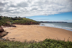 Foto di Spiaggia di Xivares con costa lunga e dritta