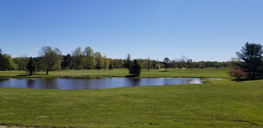 Public Golf Course «St Denis Golf Club & Party Center», reviews and photos, 10660 Chardon Rd, Chardon, OH 44024, USA