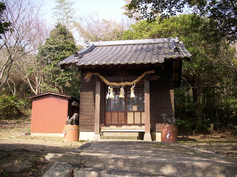 堀越三神社