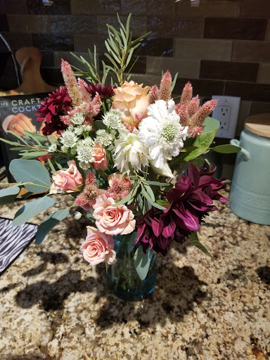 Florist «Flowers By Jennie Lynne», reviews and photos, 100 Trenton Rd, Fairless Hills, PA 19030, USA