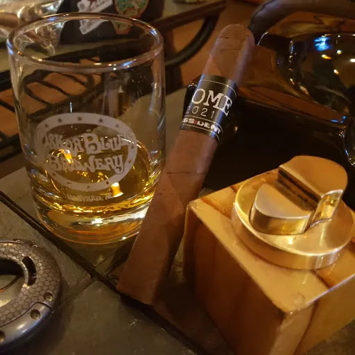 Tobacco Shop «Blue Smoke of Dallas», reviews and photos, 4560 W Mockingbird Ln, Dallas, TX 75209, USA