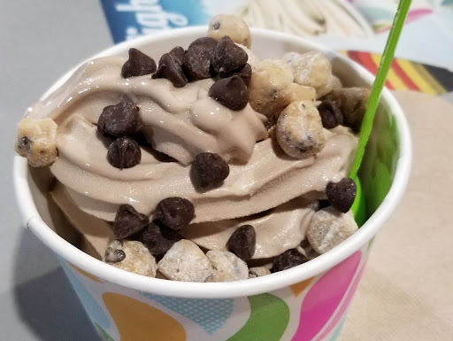 Frozen Yogurt Shop «Yogurtland», reviews and photos, 10500 Ulmerton Rd, Largo, FL 33771, USA