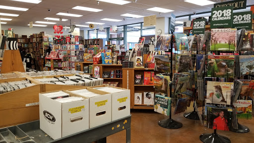 Book Store «Half Price Books», reviews and photos, 5605 Touhy Ave, Niles, IL 60714, USA
