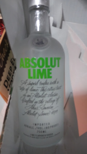 Liquor Store «Fine Wine & Good Spirits», reviews and photos, 149 Baltimore Pike, Springfield, PA 19064, USA