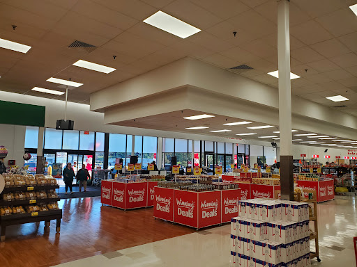 Grocery Store «Winn-Dixie», reviews and photos, 701 E Main St, Prattville, AL 36067, USA