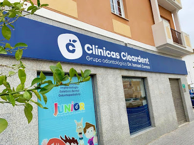 Clínica Dental Cleardent Palma del Río Avenida Santa Ana, esquina con Avenida La Paz 2, 14700 Palma del Río, Córdoba, España