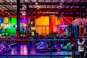 Planet Obstacle - World's Largest Indoor Obstacle Park image