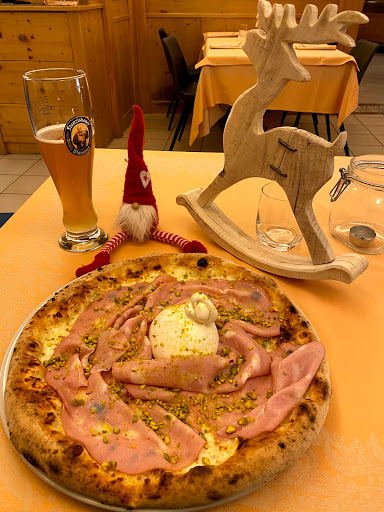 Ristorante Pizzeria Henry in Malé, Provincia Autonoma di Trento