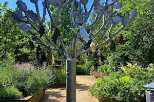 Chelsea Gardens image