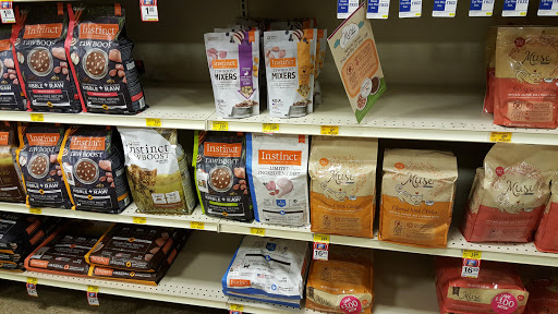 Pet Supply Store «PetSmart», reviews and photos, 4485 24th Ave, Fort Gratiot Twp, MI 48059, USA