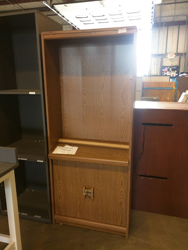 Used Furniture Store «U-M Property Disposition», reviews and photos, 3241 Baxter Rd, Ann Arbor, MI 48109, USA