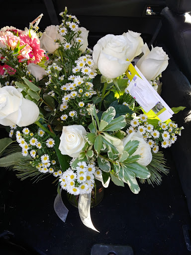 Florist «Pretty Petals Florist», reviews and photos, 6865 S Elati St, Littleton, CO 80120, USA