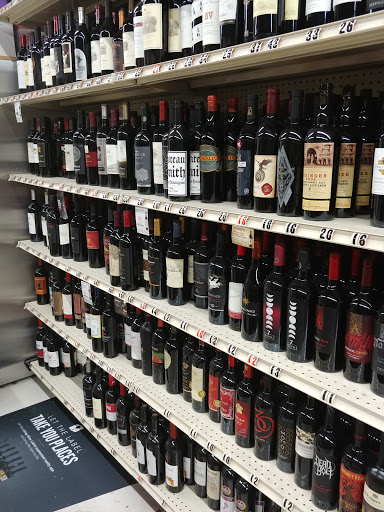 Liquor Store «Union Street Wine & Liquor», reviews and photos, 28-20 Union St, Flushing, NY 11354, USA