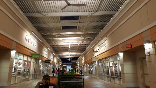 Outlet Mall «The Outlet Shoppes», reviews and photos, 915 Ridgewalk Pkwy, Woodstock, GA 30188, USA