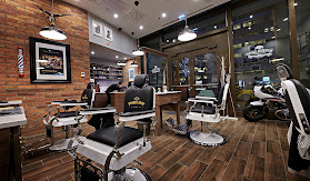 Barber Shop MOM Park