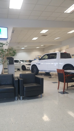 Car Dealer «Southtown Chrysler Dodge Jeep Ram», reviews and photos, 2412 N Jefferson Way, Indianola, IA 50125, USA