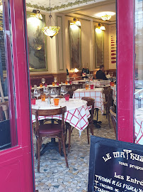 Atmosphère du Restaurant français Mathusalem à Paris - n°9