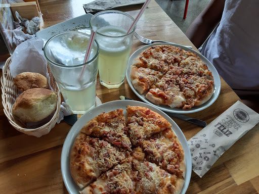 Vegan pizzas in Cali