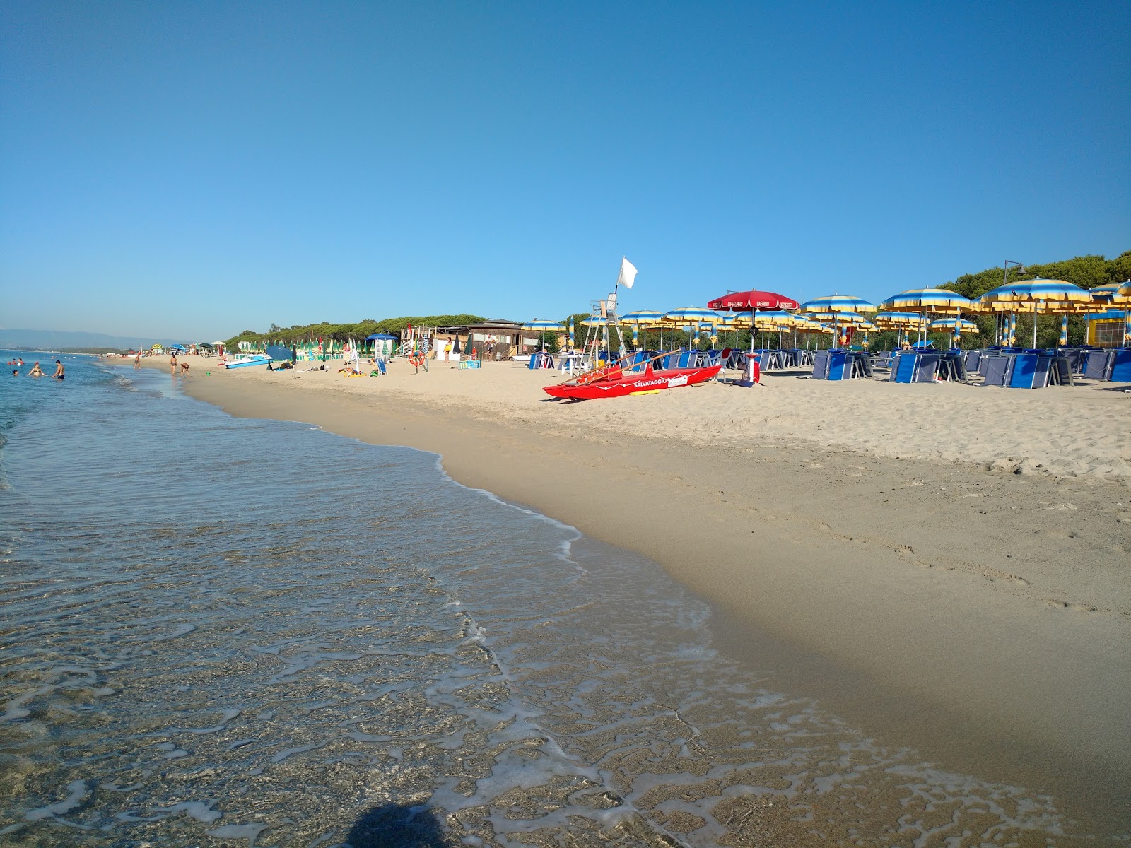 Photo de Plage de Villaggio Carrao avec droit et long