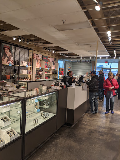 Watch Store «Fossil Store», reviews and photos, 11211 120th Ave, Pleasant Prairie, WI 53158, USA