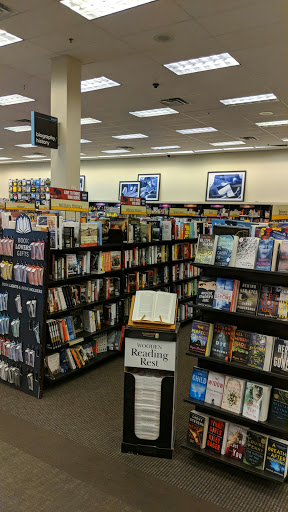 Book Store «Books-A-Million», reviews and photos, 6718 Charlotte Pike, Nashville, TN 37209, USA