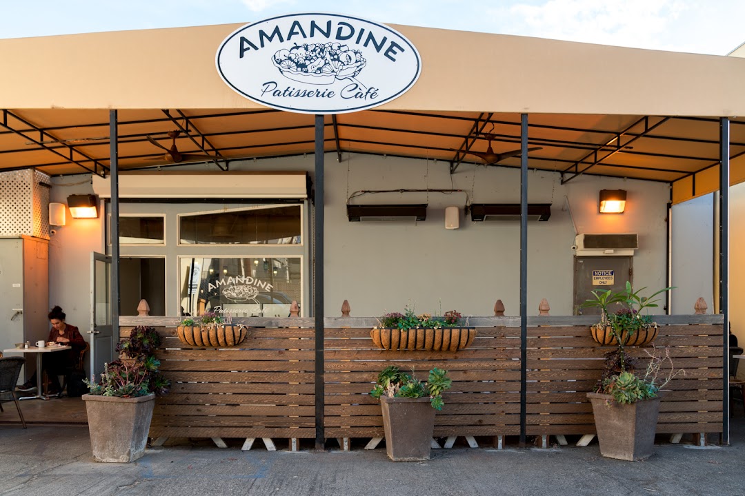 Amandine Patisserie Cafe