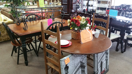 Thrift Store «M&M Thrift And Salvage», reviews and photos, 1517 Lucky St, Griffin, GA 30223, USA