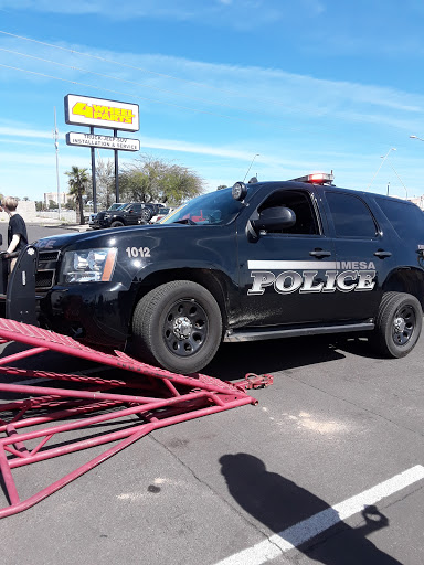 Truck Accessories Store «4 Wheel Parts Performance Center - Mesa, AZ», reviews and photos, 420 S Country Club Dr, Mesa, AZ 85210, USA