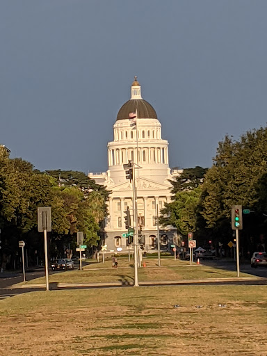 Shopping Mall «Downtown Commons», reviews and photos, 660 J St, Sacramento, CA 95814, USA