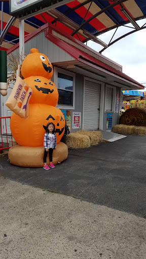 Amusement Park «Adventurers Amusement Park», reviews and photos, 1824 Shore Pkwy, Brooklyn, NY 11214, USA