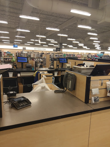 Department Store «Nordstrom Rack West Farm Shopping Center», reviews and photos, 1600 SE Rd, Farmington, CT 06032, USA