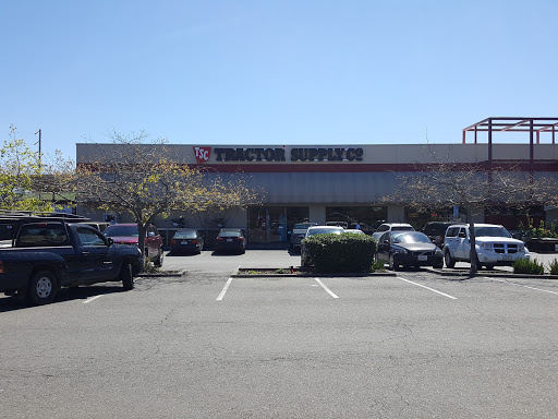 Home Improvement Store «Tractor Supply Co.», reviews and photos, 2000 Lakeville Hwy a, Petaluma, CA 94954, USA