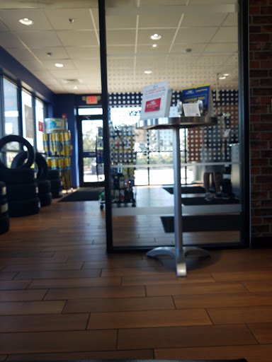 Auto Parts Store «Pep Boys Auto Service & Tire», reviews and photos, 2708 W Osceola Pkwy, Kissimmee, FL 34741, USA