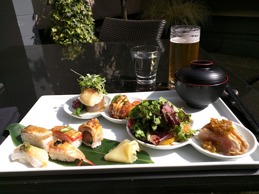 Restaurants to eat prawns in Vancouver