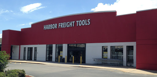 Harbor Freight Tools, 323 E Merritt Island Causeway, Merritt Island, FL 32952, USA, 