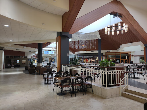 Shopping Mall «West Ridge Mall», reviews and photos, 1801 SW Wanamaker Rd, Topeka, KS 66604, USA