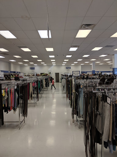 Thrift Store «Goodwill Store and Donation Center», reviews and photos, 85 Heritage Dr, Palmyra, VA 22963, USA