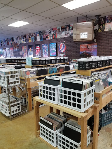 Record Store «Retroactive Records And Games», reviews and photos, 801 Main St, Suisun City, CA 94585, USA