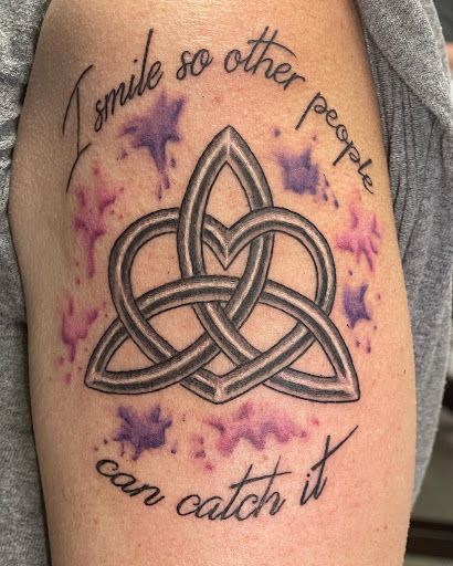 Tattoo Shop «Skin Gallery-Tattoos», reviews and photos, 37292 US-18, Prairie du Chien, WI 53821, USA