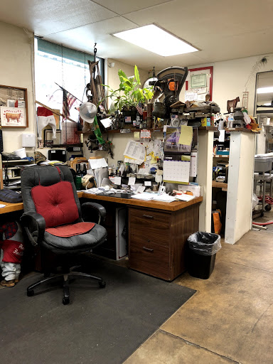 Butcher Shop «Pomona Food Lockers», reviews and photos, 240 Oak Ave, Pomona, CA 91766, USA