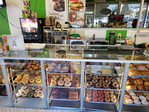Donut Shop «DONUT DEN», reviews and photos, 4257 Pacific Coast Hwy, Torrance, CA 90505, USA