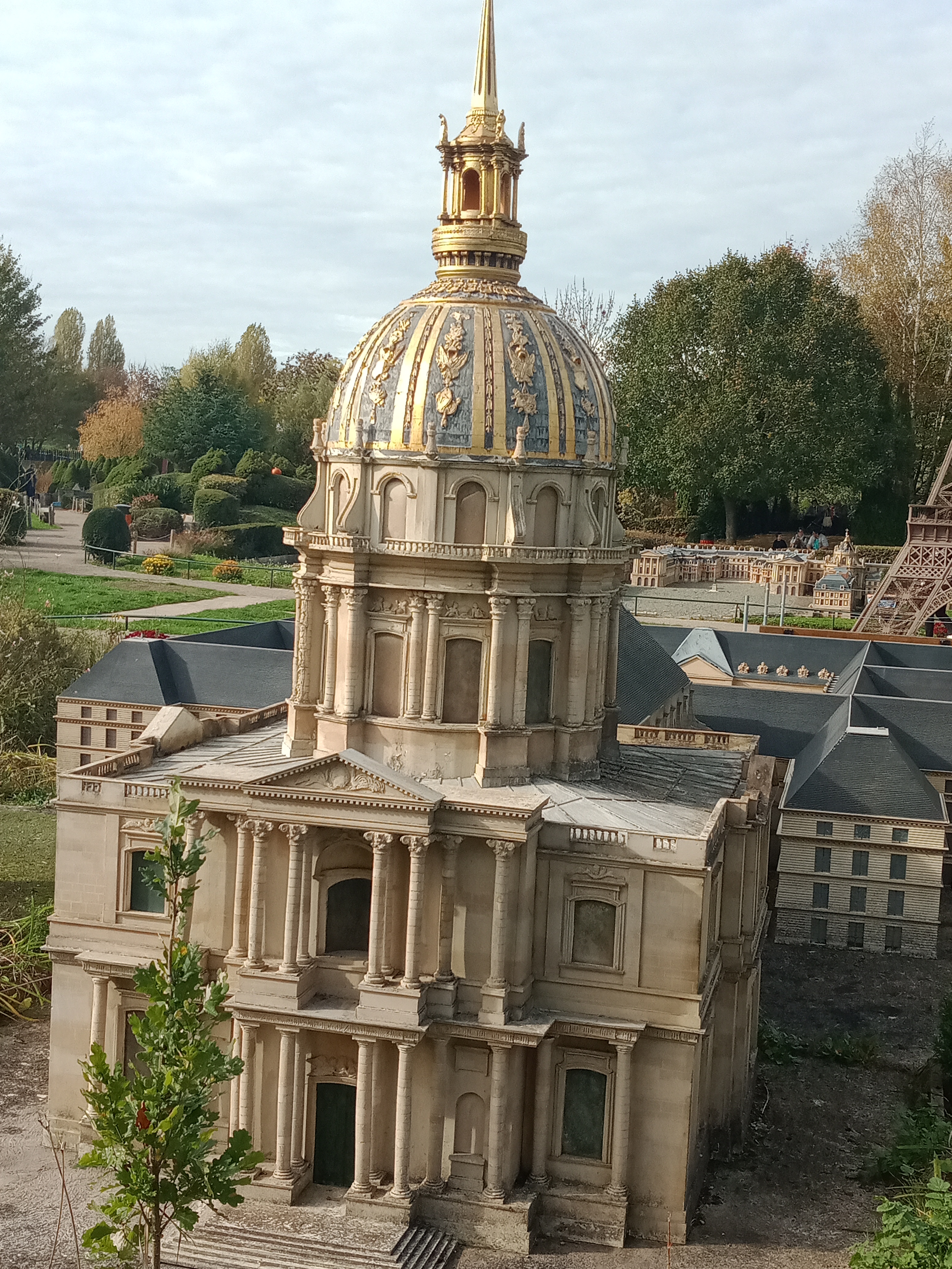 Photo n° 11 de l'avis de MORLET.A fait le 31/10/2022 à 19:16