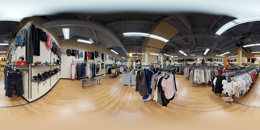 Used Clothing Store «Crossroads Trading Co.», reviews and photos, 128 NW 23rd Ave, Portland, OR 97210, USA