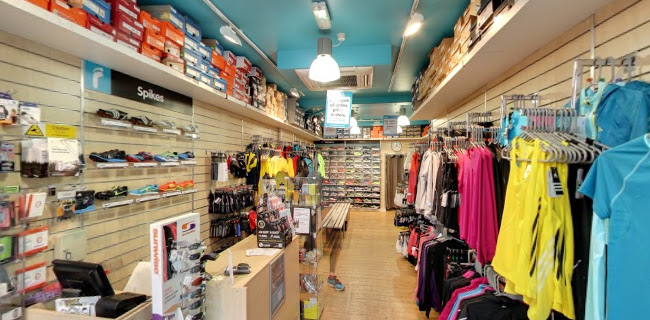 Reviews of Runners Need Camden Town in London - Sporting goods store