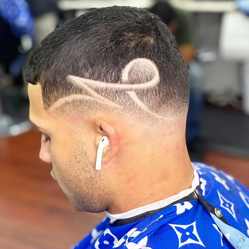 Barber Shop «My Town Barber Shop & Salon», reviews and photos, 109 S Evers St, Plant City, FL 33563, USA