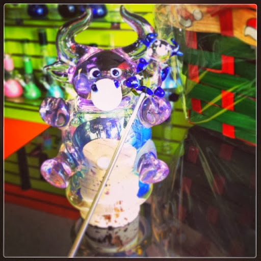 Tobacco Shop «Almaz Smoke Shop», reviews and photos, 1333 NJ-35, Avenel, NJ 07001, USA